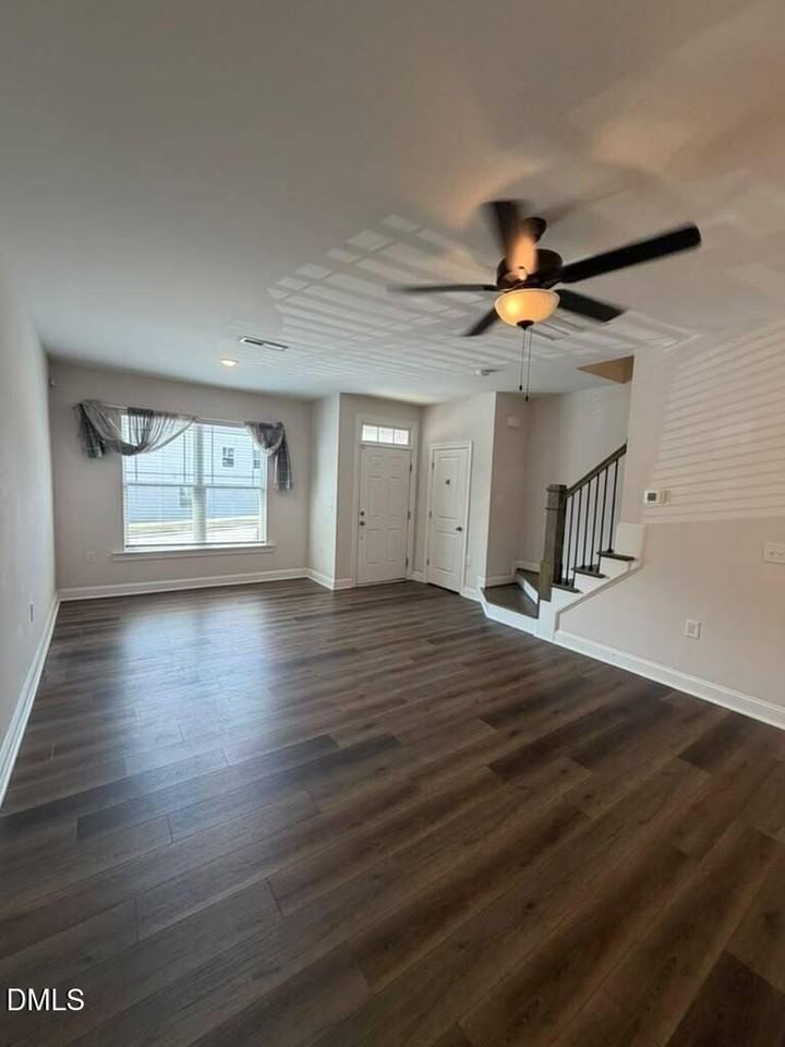 1407 Raines Meadow Dr - Photo 4 of 39