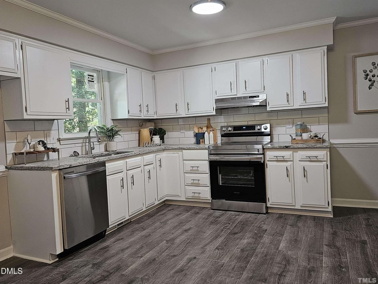 5906 Applewood Ln - Photo 2 of 13