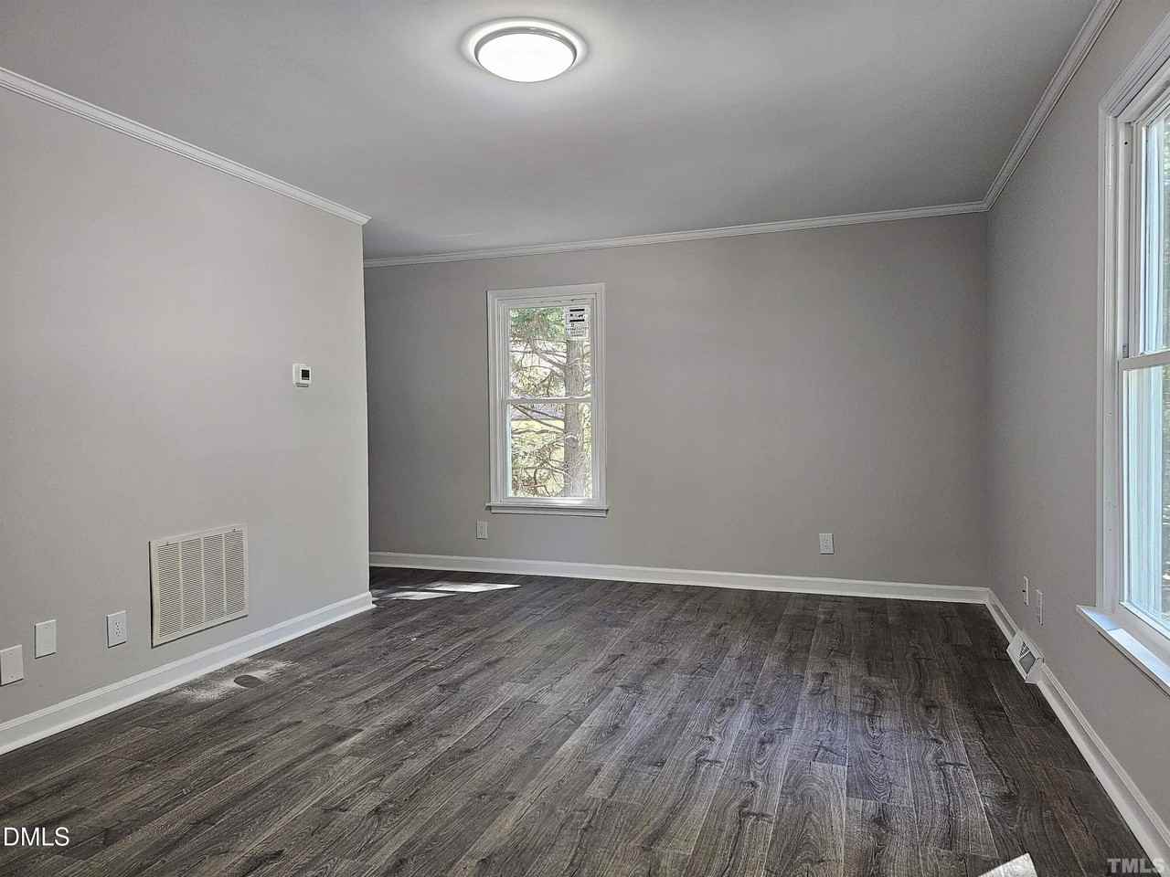 5906 Applewood Ln - Photo 5 of 13