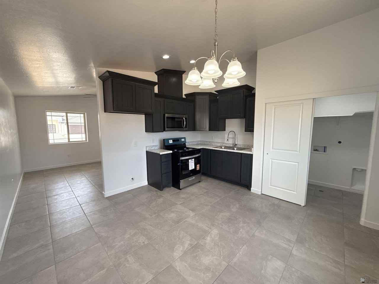 E Monreal Ln - Photo 4 of 12
