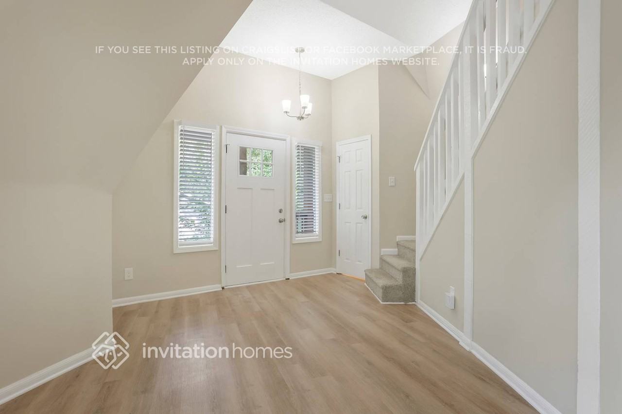 377 Windsor Farms Dr - Photo 4 of 31