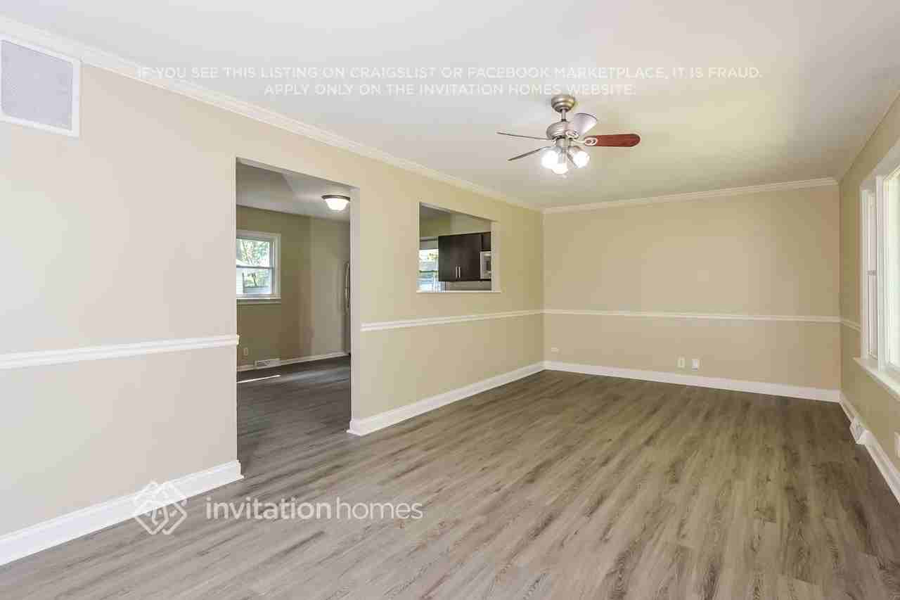 1227 S Lawler Ave - Photo 6 of 17