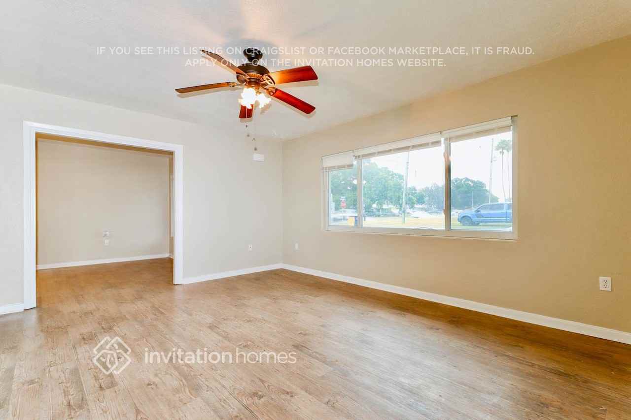 1868 East Dr - Photo 3 of 17