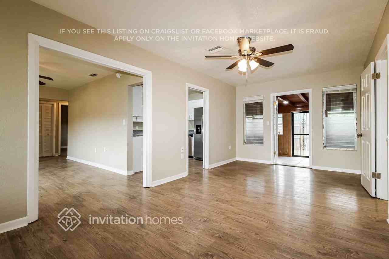 1868 East Dr - Photo 5 of 17