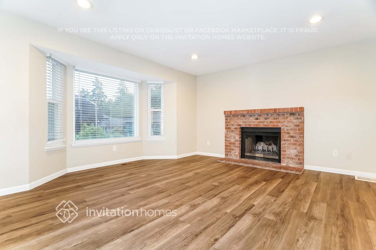 1216 S 236th Pl - Photo 5 of 18
