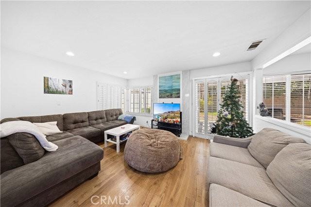 17612 Webster Ave - Photo 5 of 8