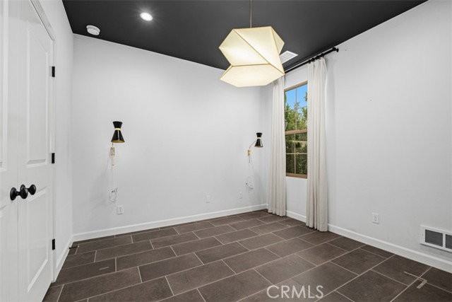 126 Cleverwind - Photo 3 of 8
