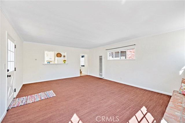 515 Carnation Ave - Photo 5 of 8