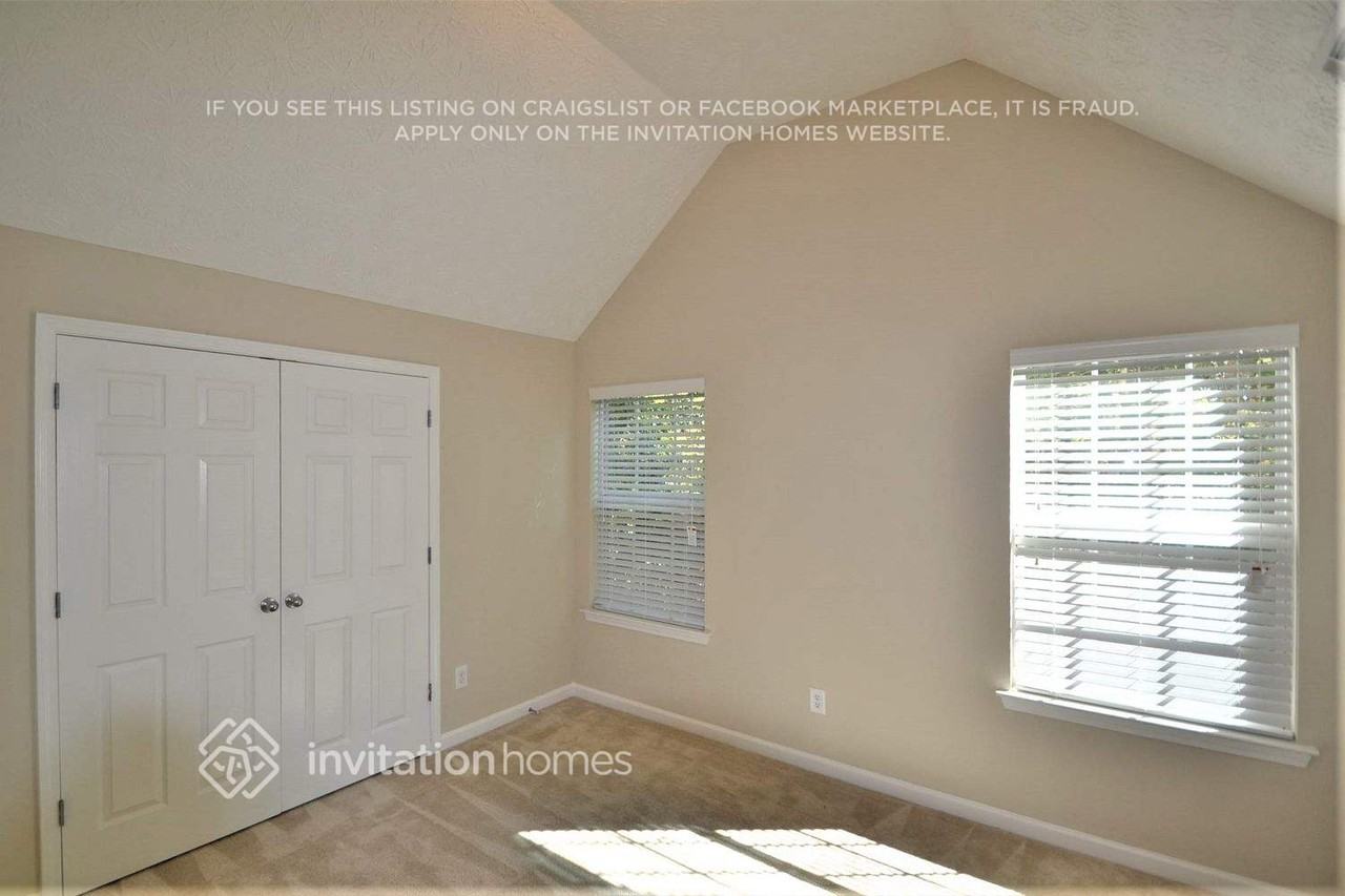 559 Michael Cir - Photo 6 of 11