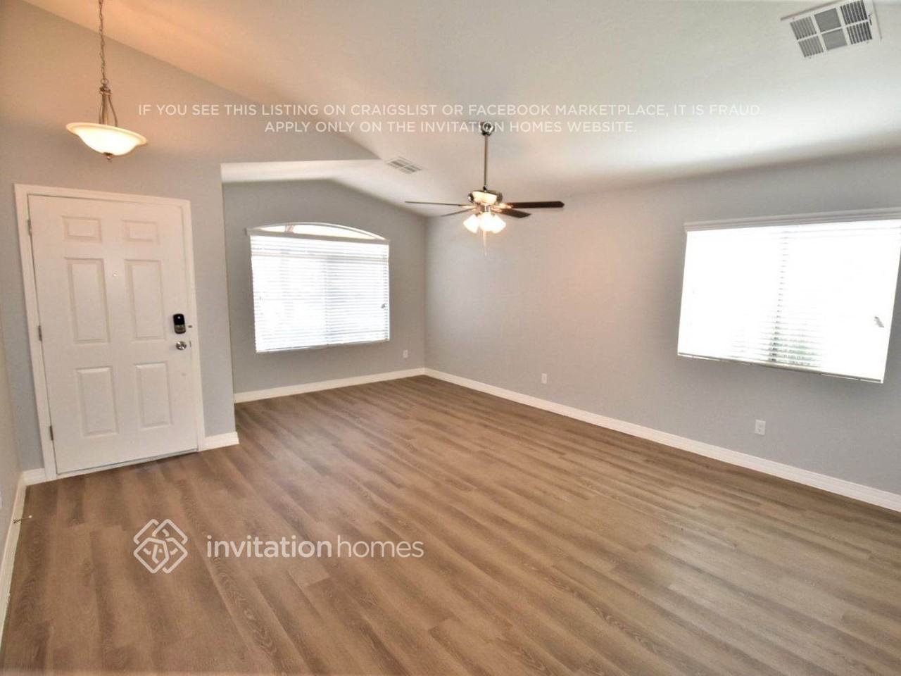 1834 S 106th Ave - Photo 3 of 19
