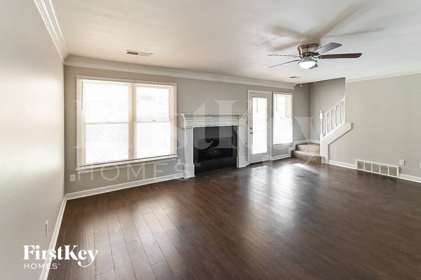 8690 River Mill Cv - Photo 2 of 15