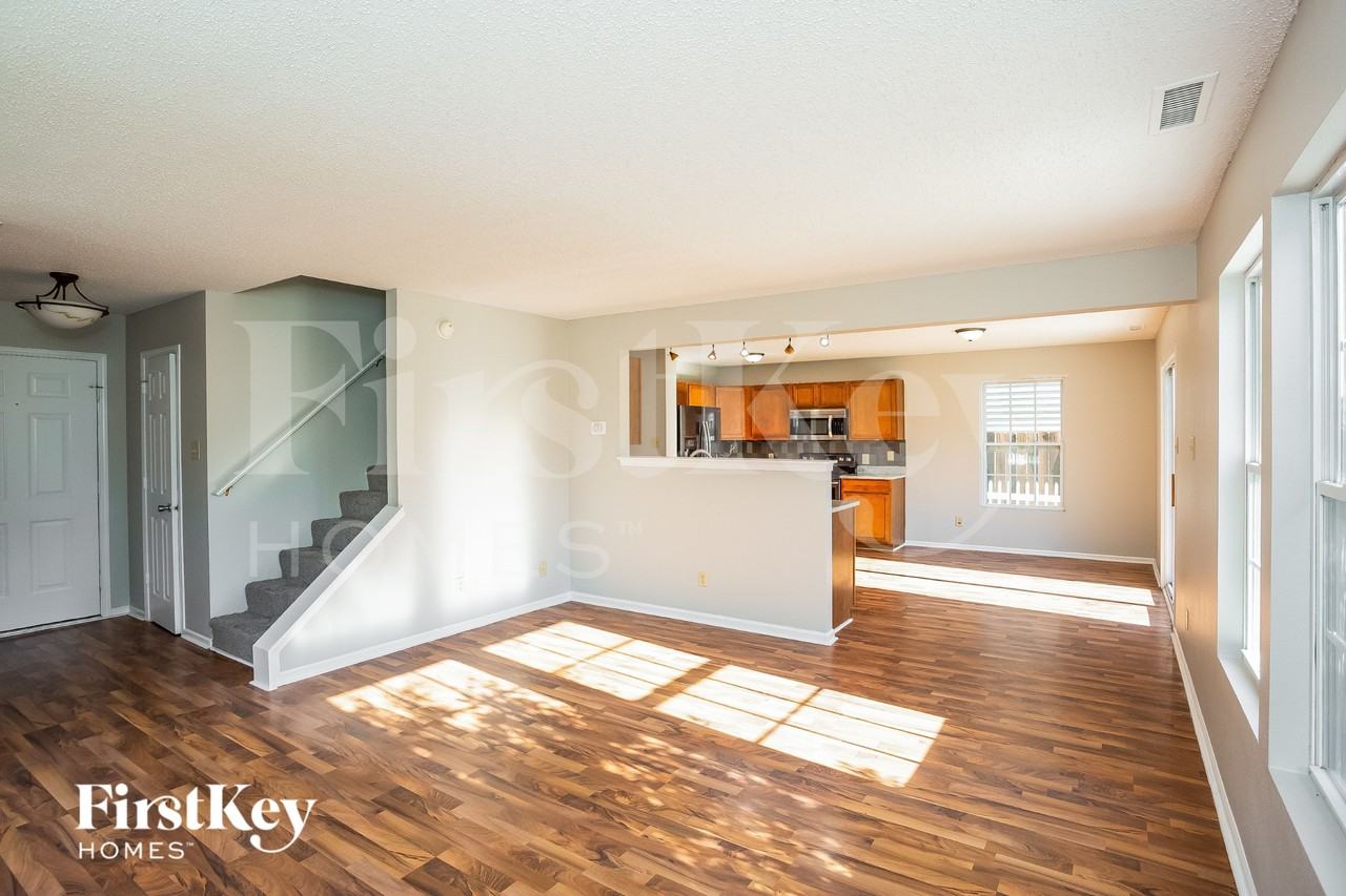 15358 Border Dr - Photo 4 of 15