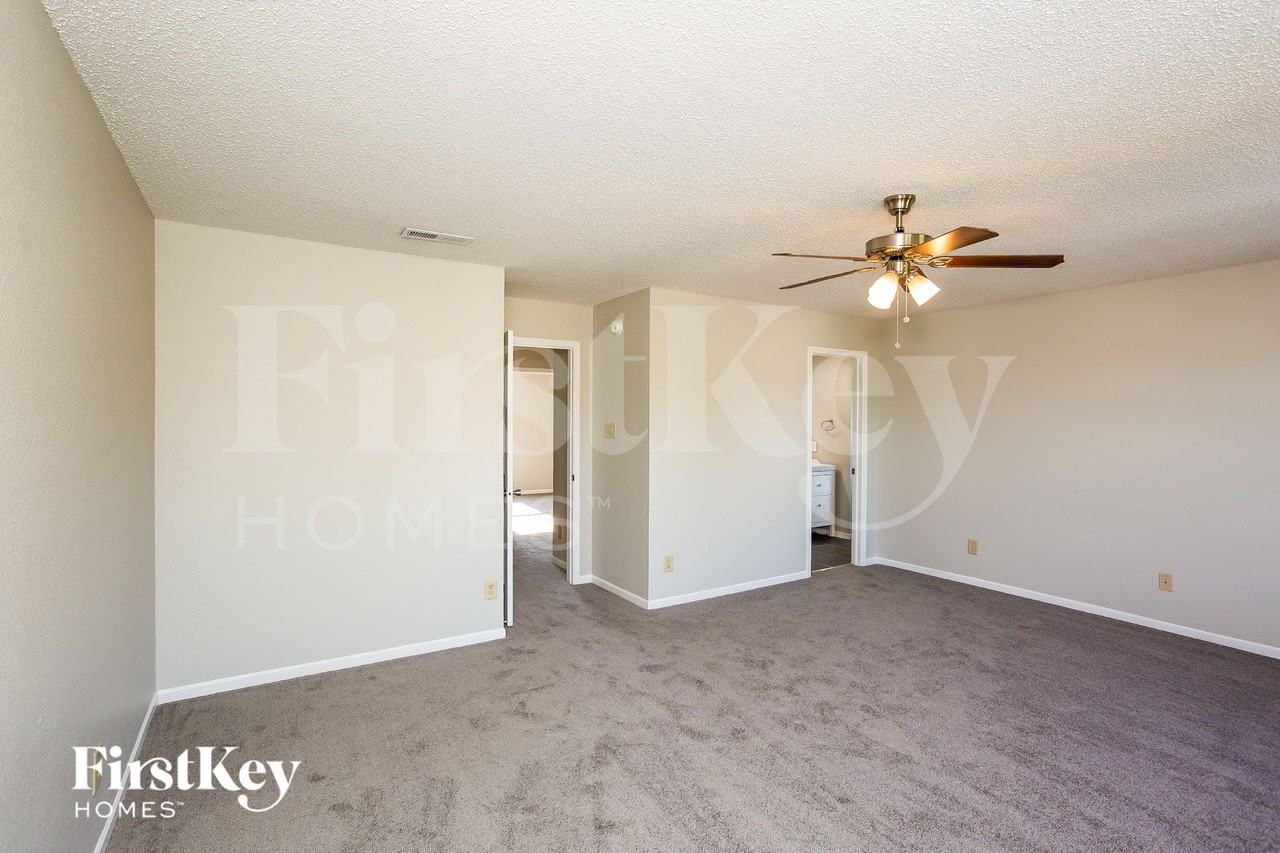 15358 Border Dr - Photo 6 of 15