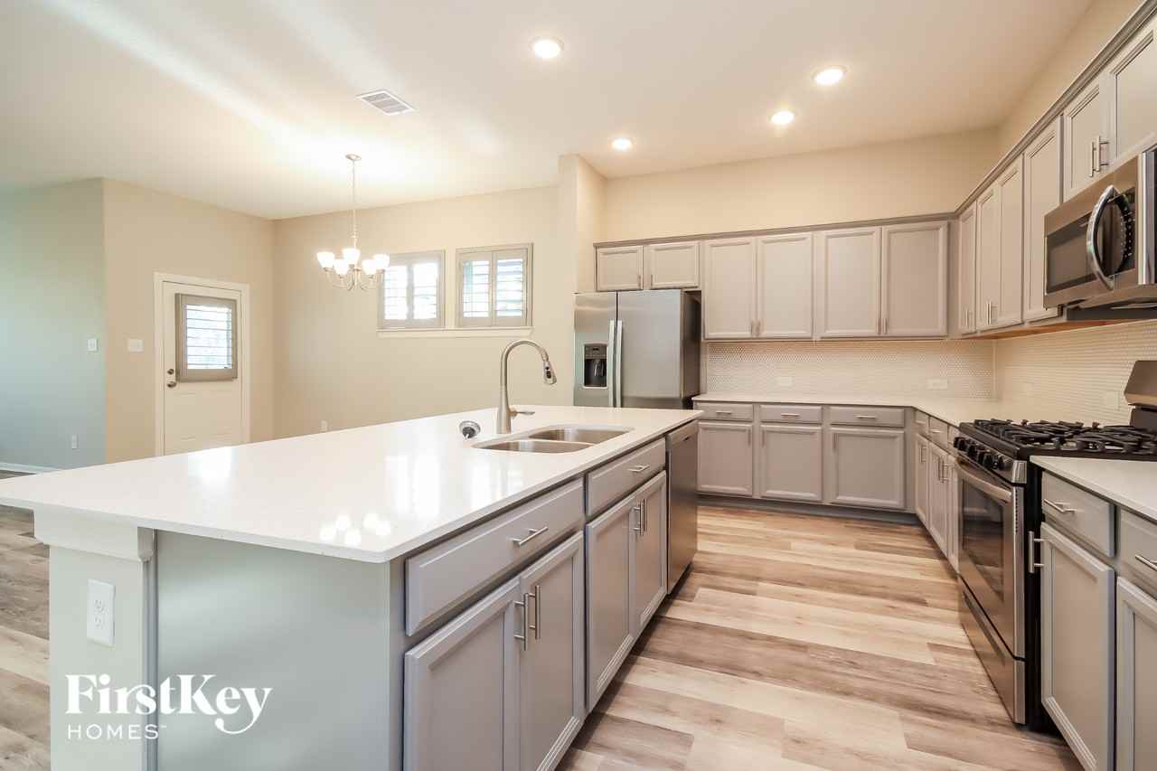 142 Scarlet Maple Ct - Photo 5 of 15