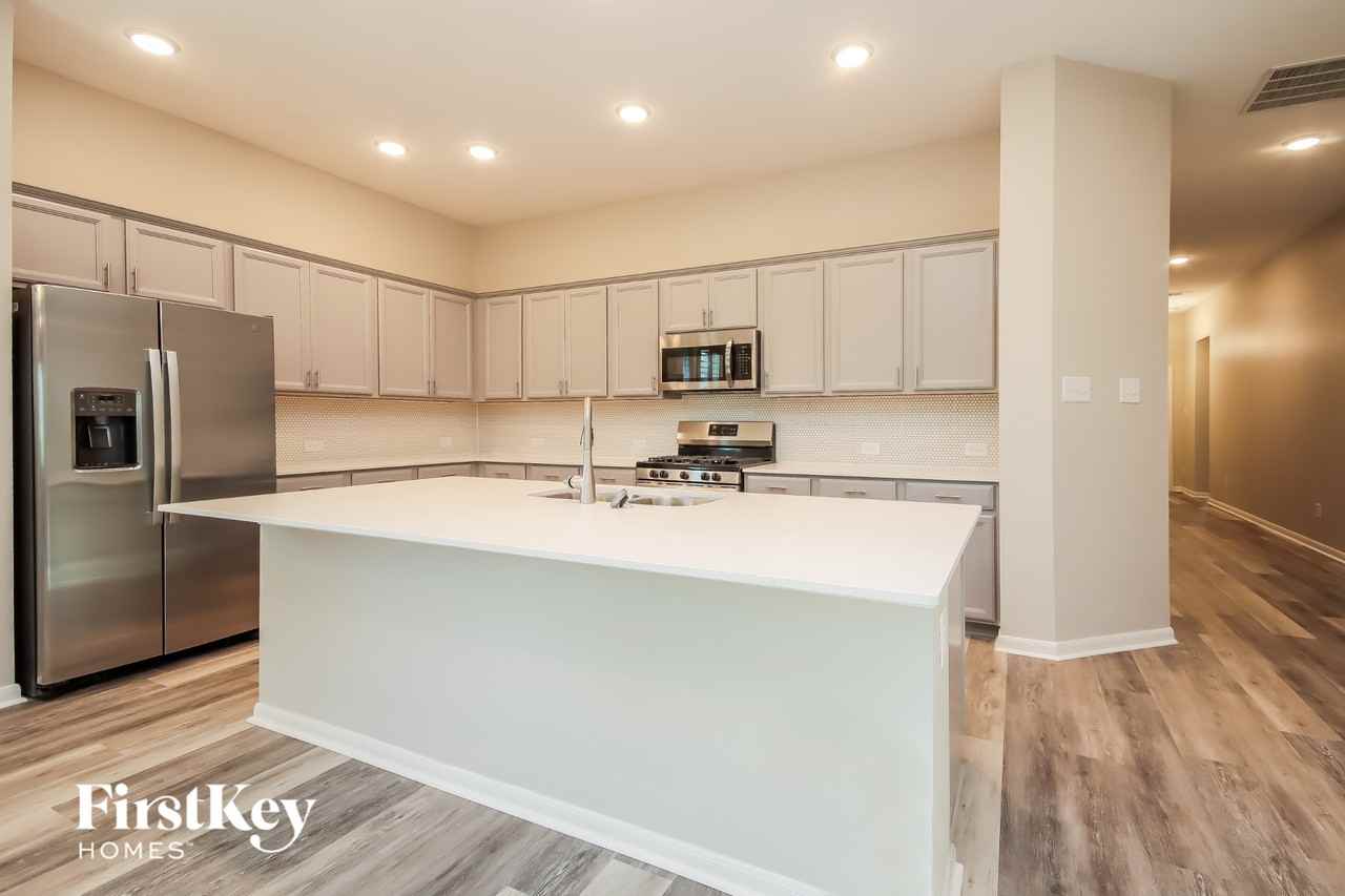 142 Scarlet Maple Ct - Photo 6 of 15