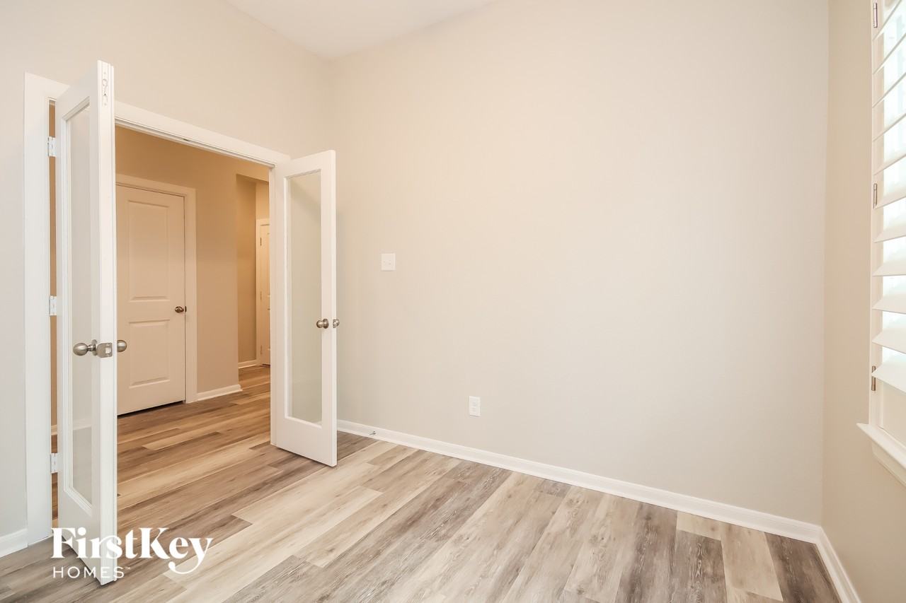 142 Scarlet Maple Ct - Photo 7 of 15