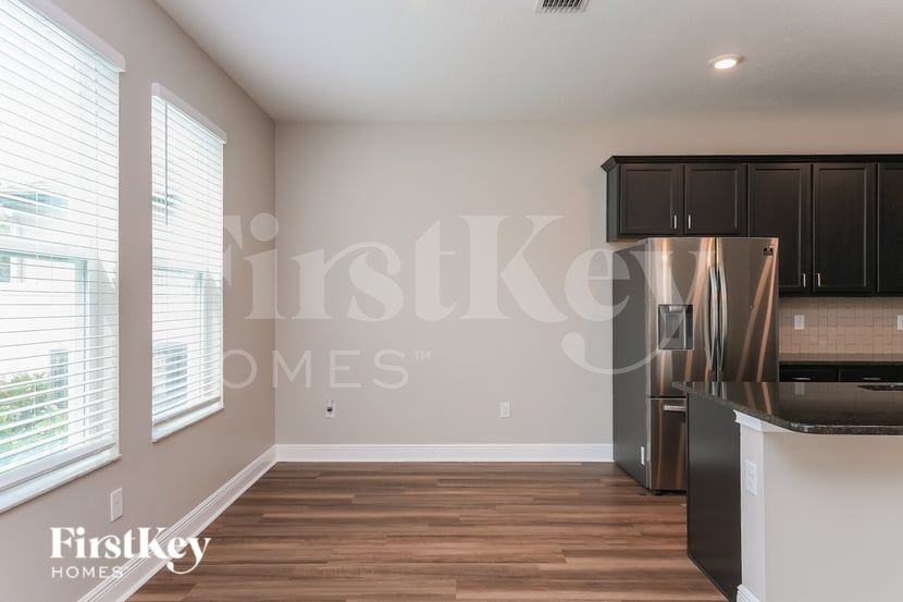 4323 Reisswood Loop - Photo 4 of 15
