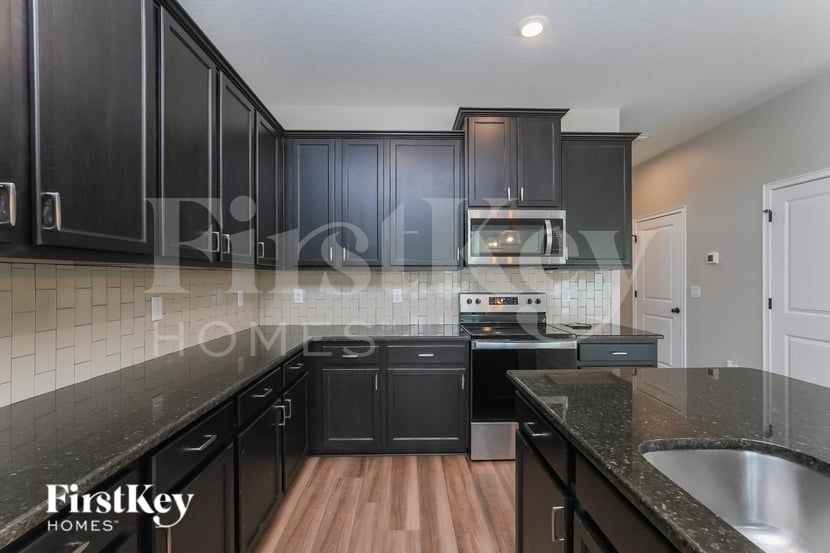 4323 Reisswood Loop - Photo 6 of 15