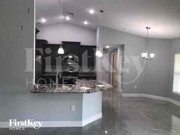 2903 13th St W - Photo 4 of 12