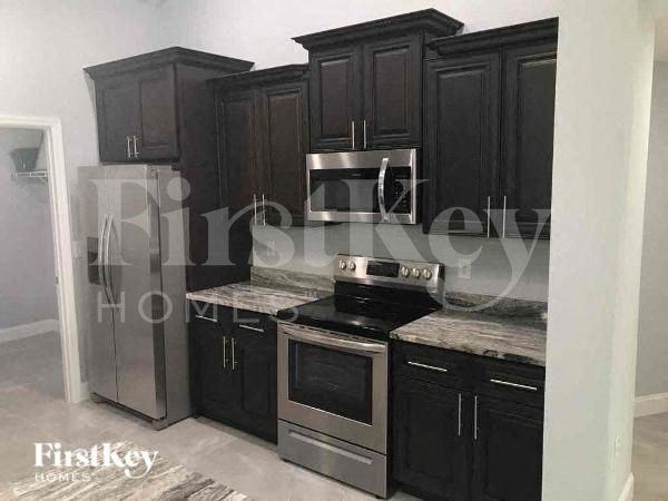 2903 13th St W - Photo 6 of 12