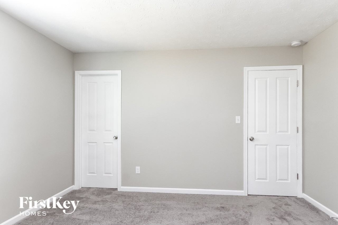 1833 Breman Ln - Photo 7 of 15