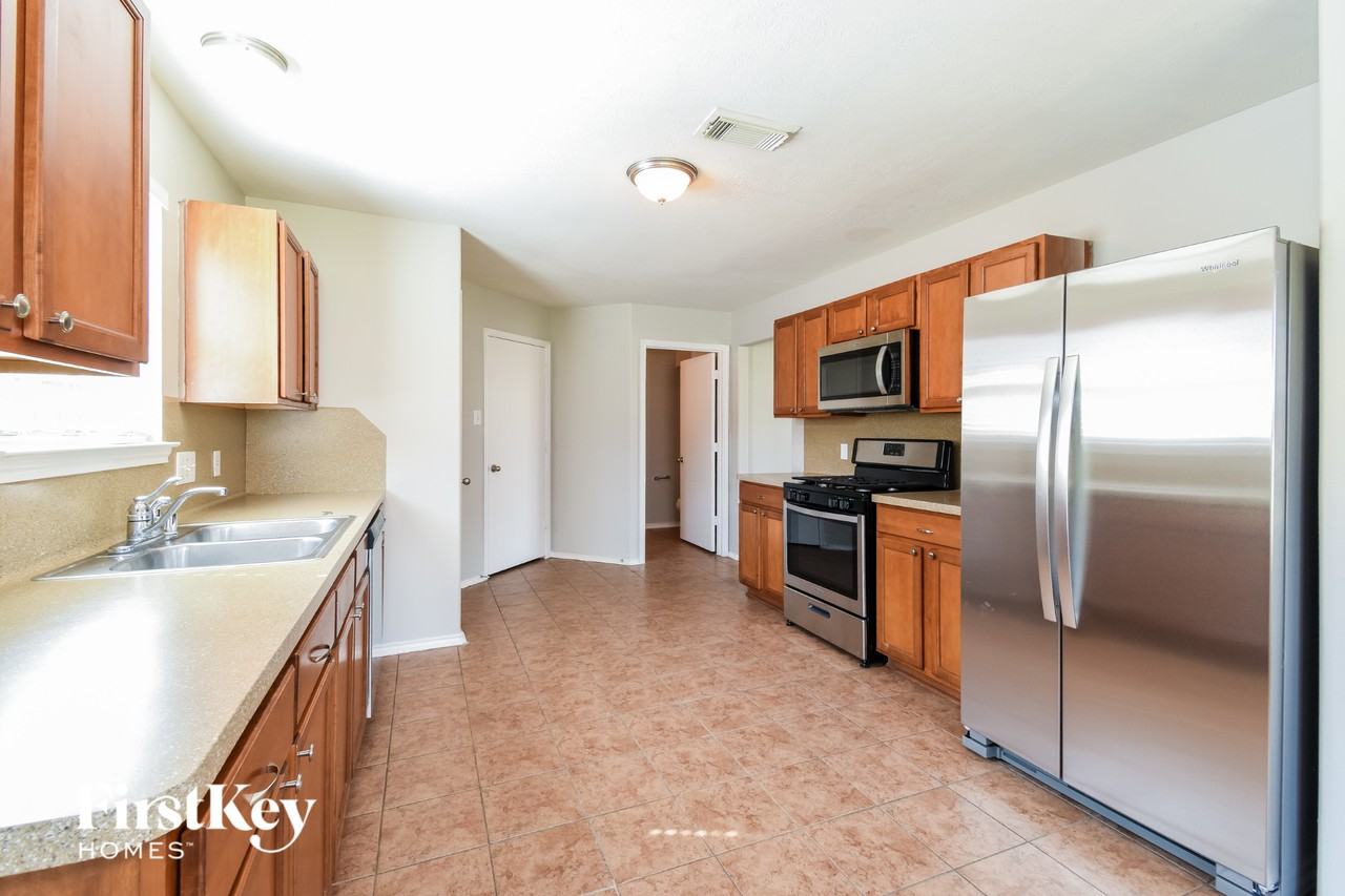 14435 Brunswick Point Ln - Photo 6 of 15