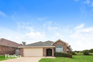 featured image of 2708 Beverly Dr