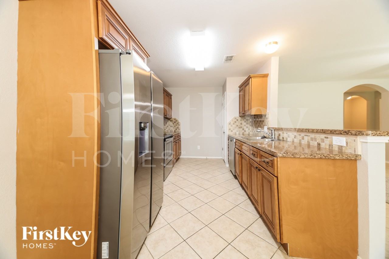 2708 Beverly Dr - Photo 7 of 16