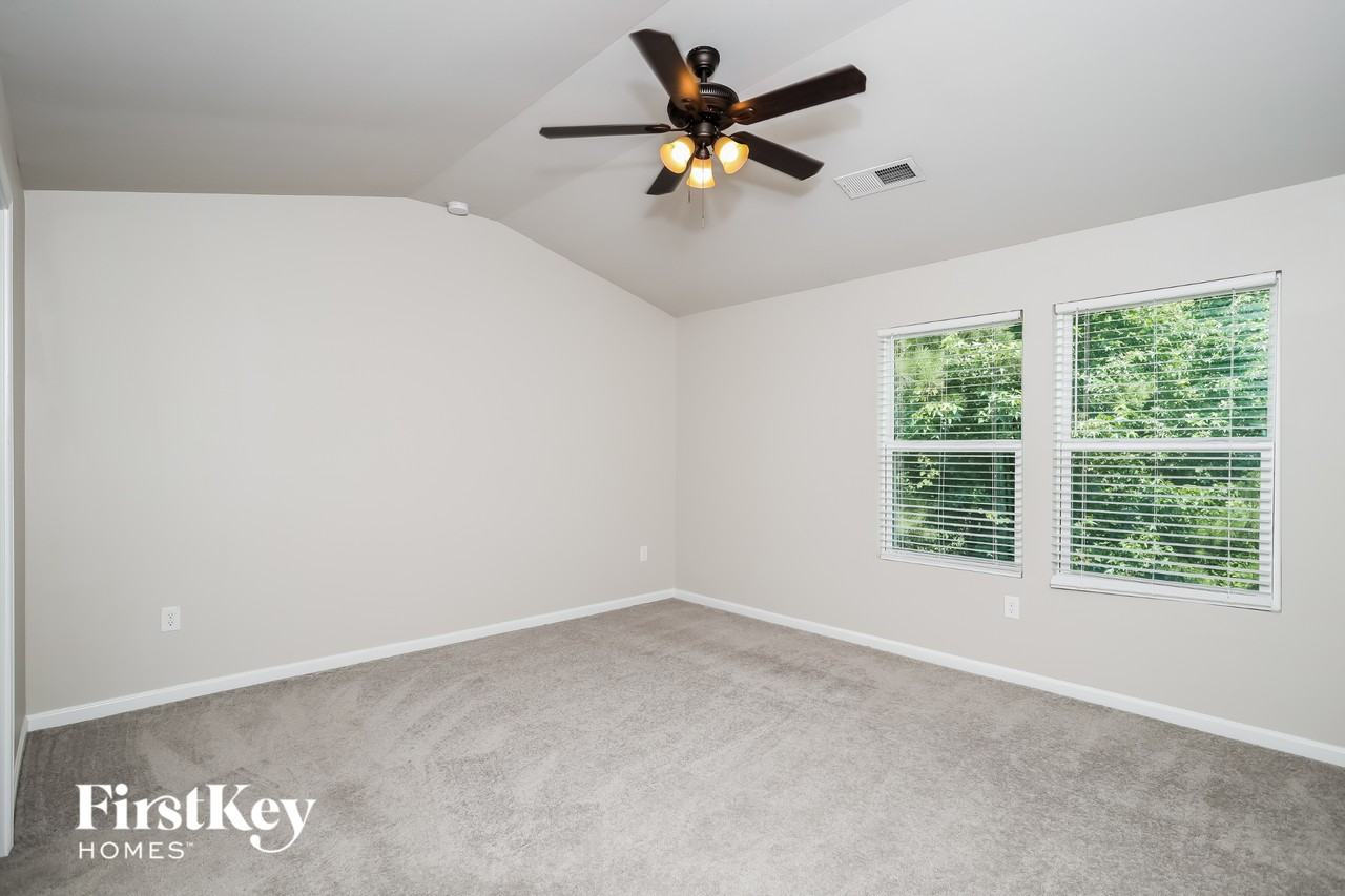 2550 Wood Bend Ln - Photo 7 of 15
