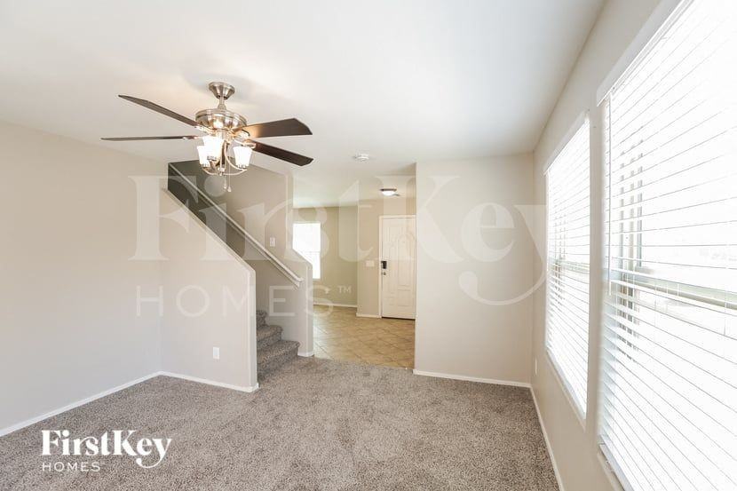 2226 S Buckaroo Trl - Photo 5 of 16