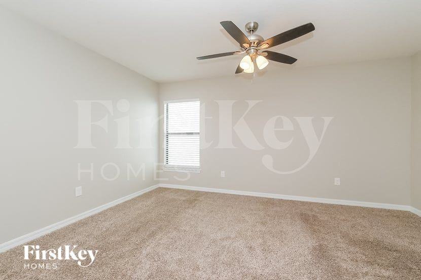 11867 Thicket Wood Dr - Photo 7 of 16