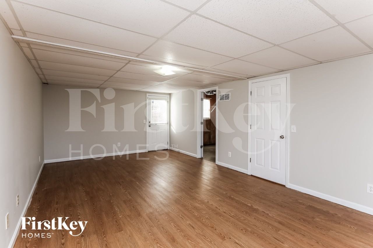 5479 Bethel Rd - Photo 3 of 16