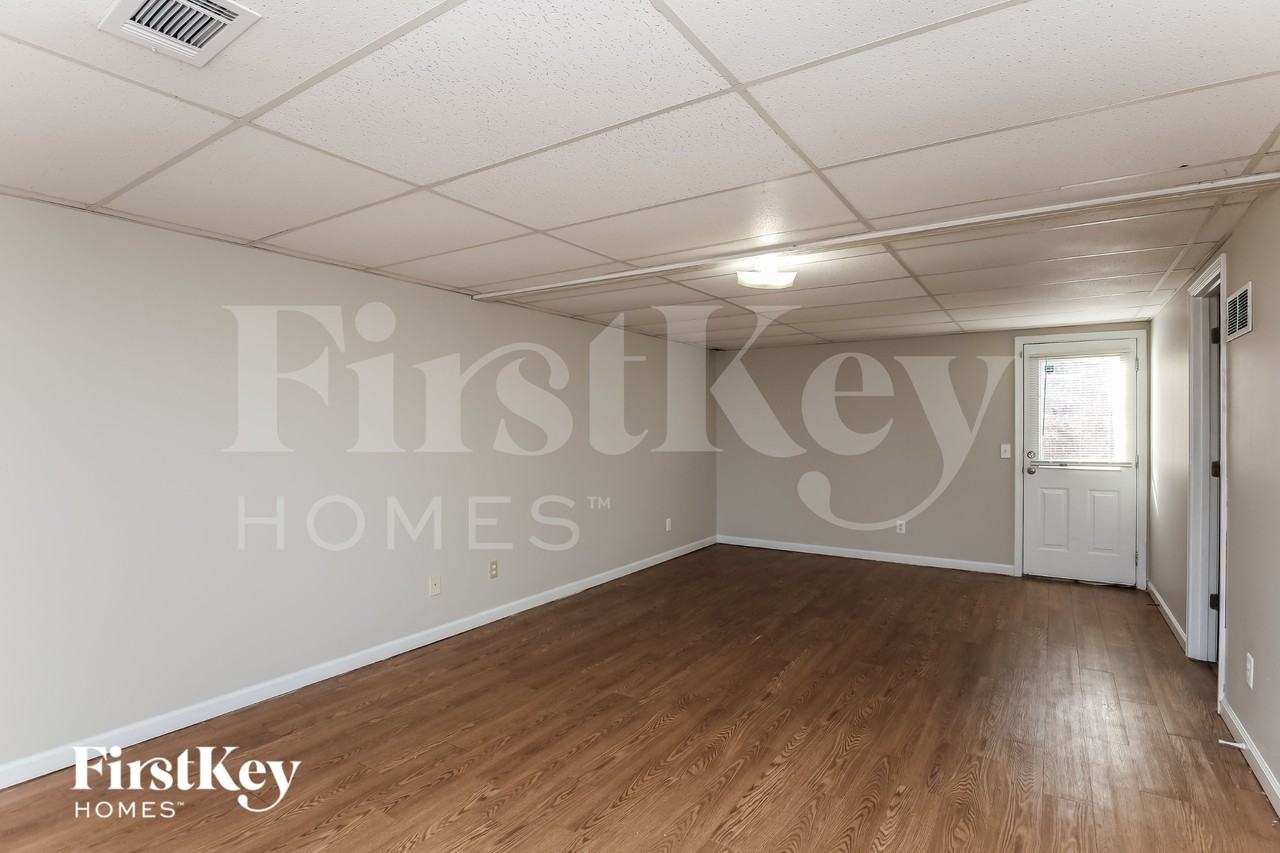 5479 Bethel Rd - Photo 5 of 16