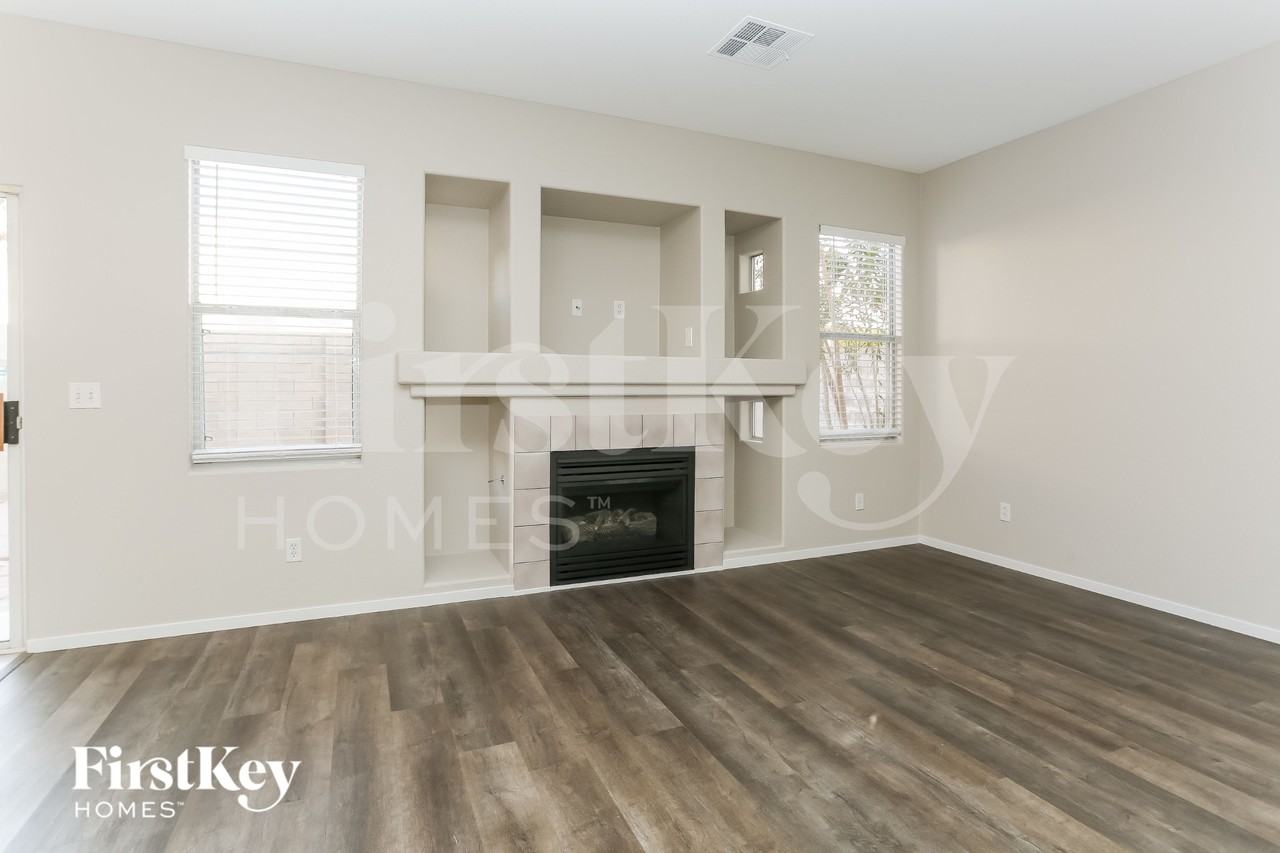 7833 Smokerise Ct - Photo 3 of 15