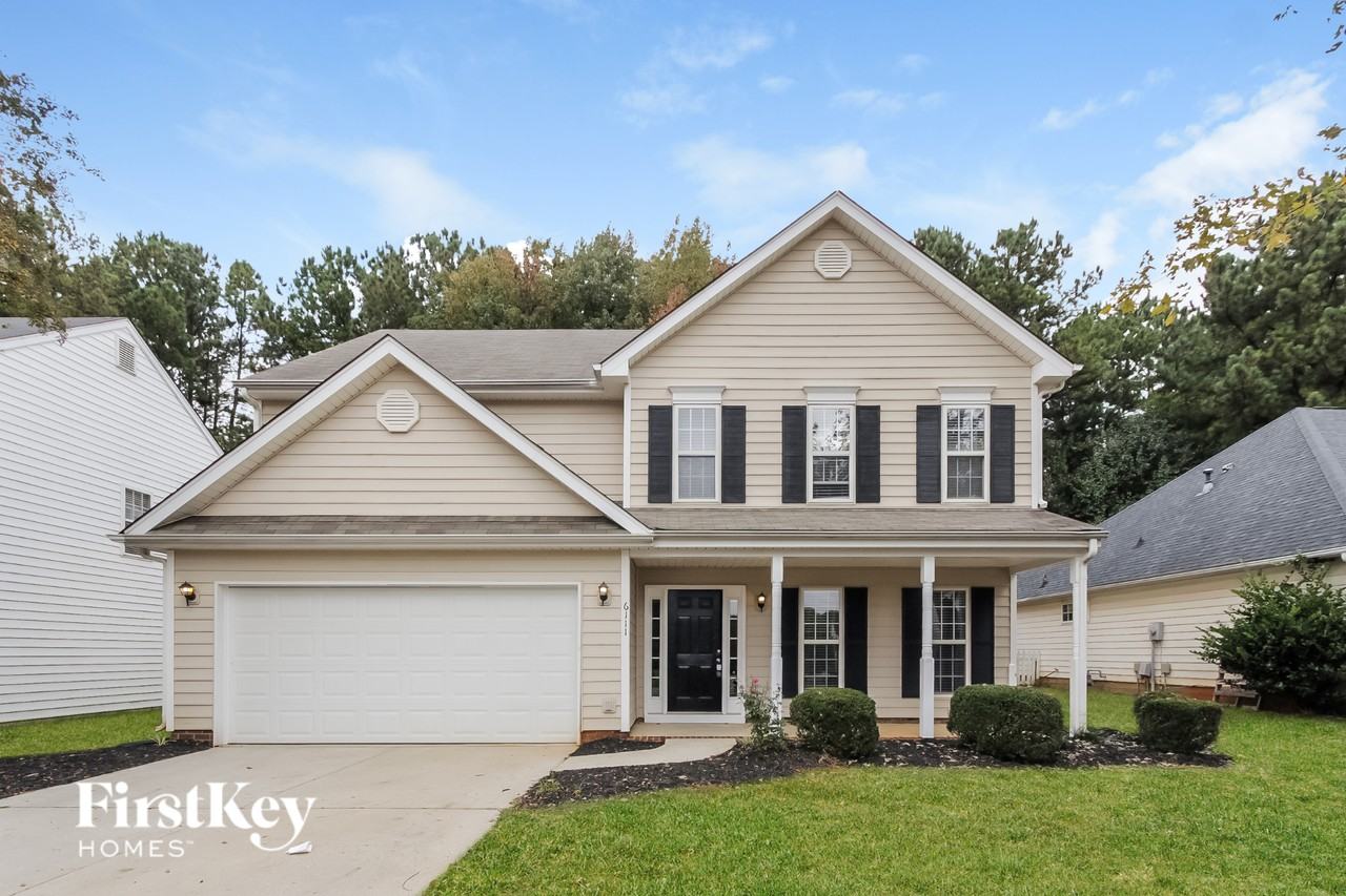6111 Forest Pond Dr - Photo 2 of 15