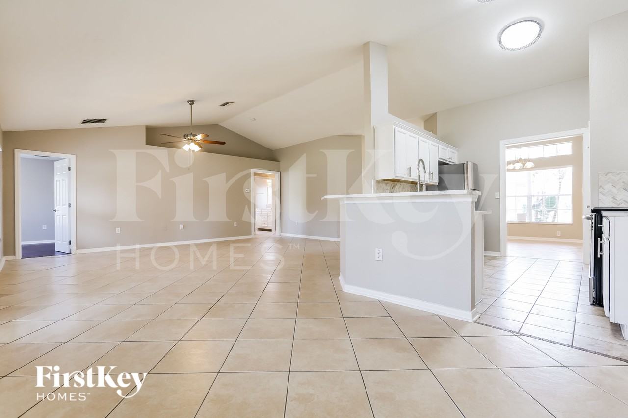 3811 Trenton Ln - Photo 7 of 18