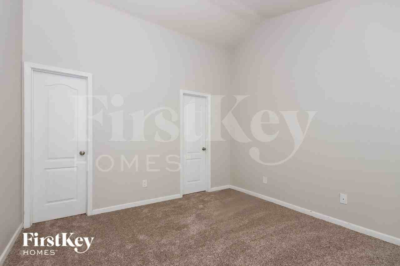 532 Ellingsworth Ln - Photo 6 of 15