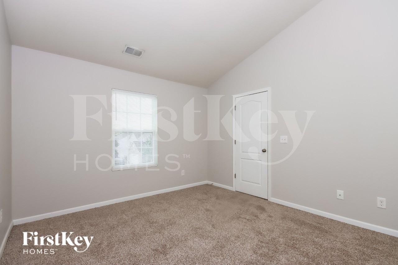532 Ellingsworth Ln - Photo 7 of 15