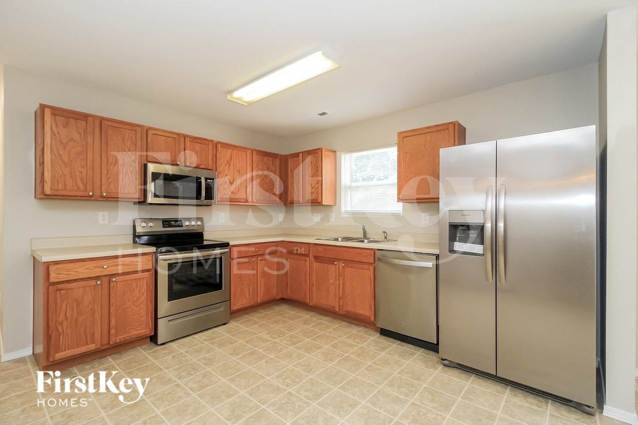 5367 Liberty Hall Cir - Photo 5 of 15