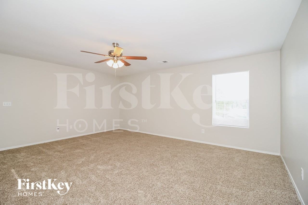 5367 Liberty Hall Cir - Photo 7 of 15