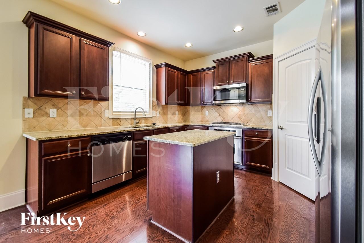 1068 Parkmist Dr - Photo 6 of 16