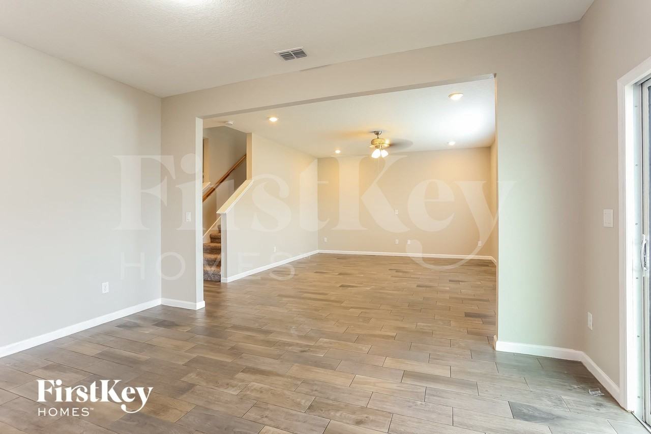 1300 Kendall Dr - Photo 5 of 15