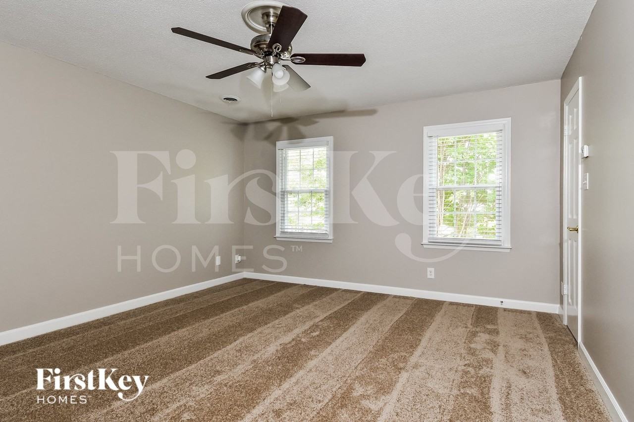 106 Brookberry Dr - Photo 6 of 15