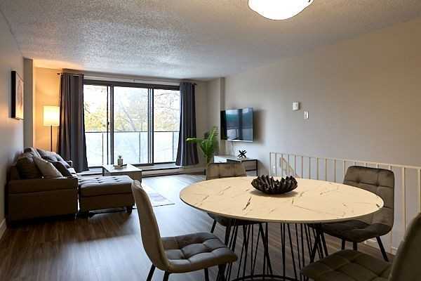 101 Place Charles-Le Moyne — photo 1
