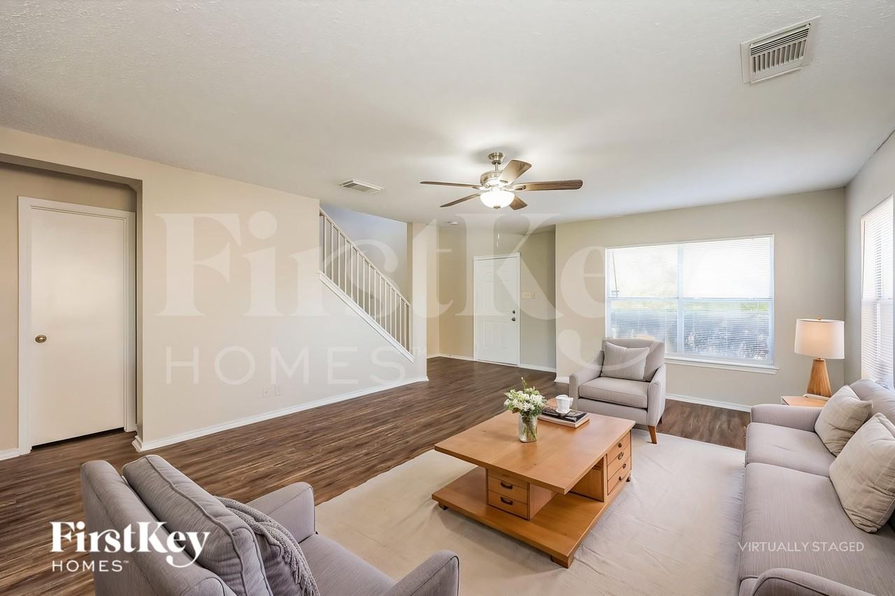 7915 Cherry Glade - Photo 4 of 19