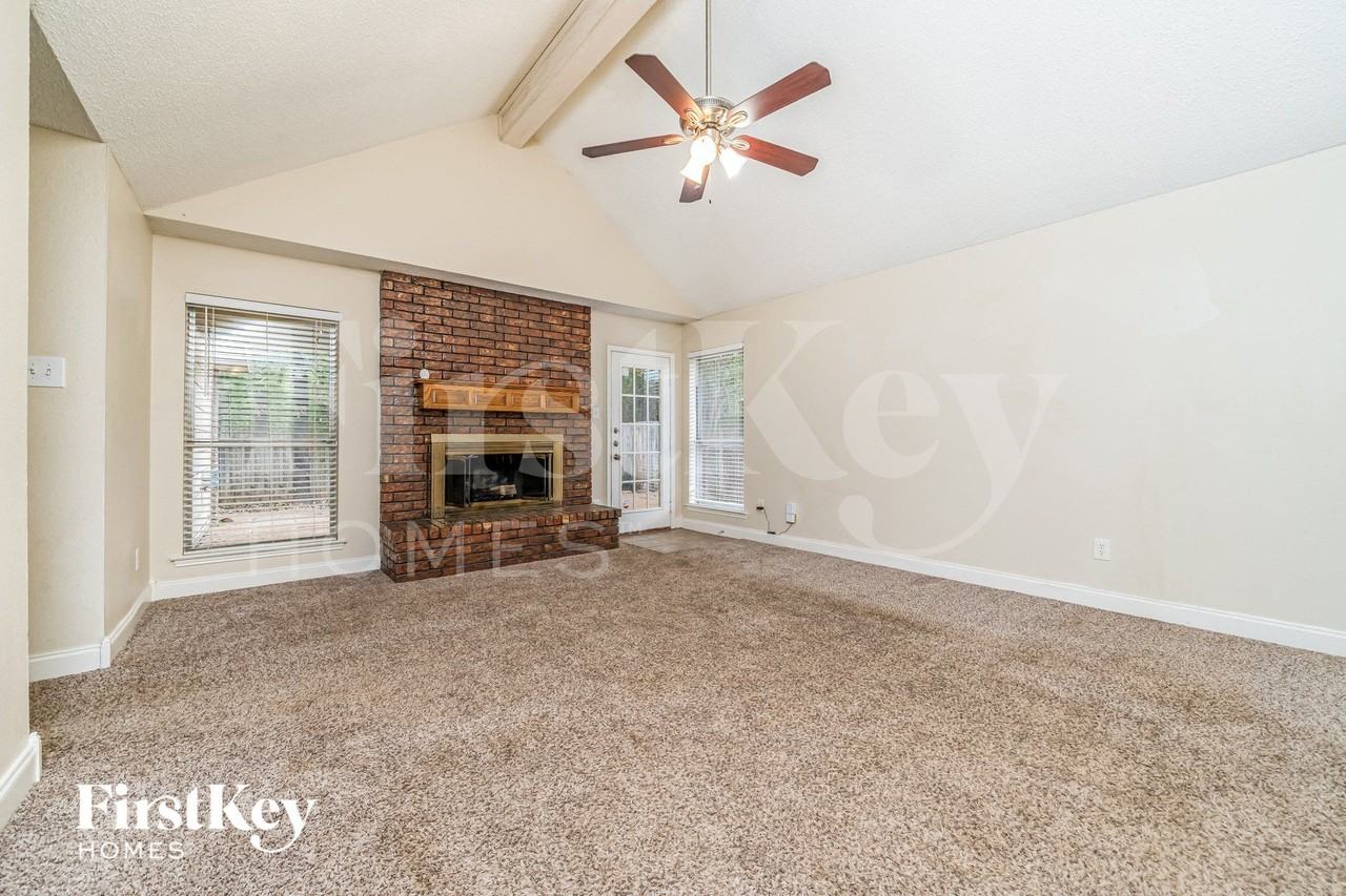 5624 Lordsburg Trl - Photo 2 of 16