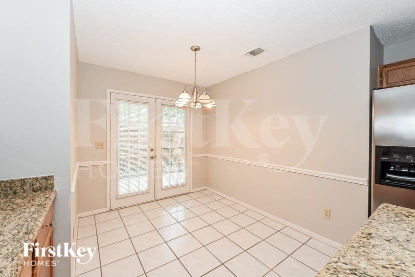 50 Rockridge Dr - Photo 6 of 16