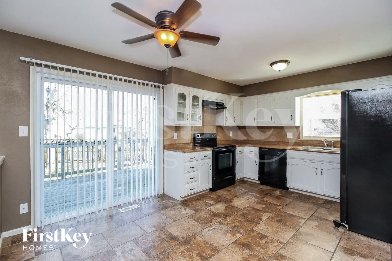 3934 Sw Linden Ct - Photo 5 of 15