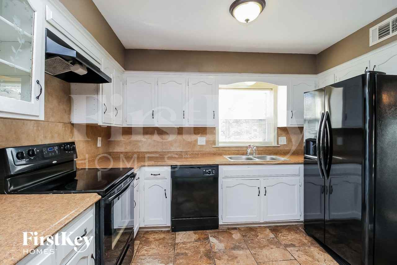 3934 Sw Linden Ct - Photo 6 of 15