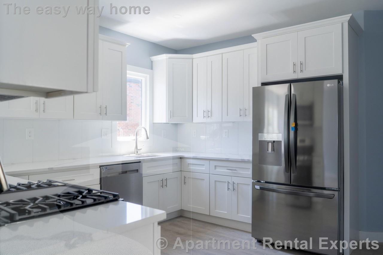 40 Mansfield St - Photo 2 of 13